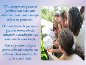 perfume%2Bnas%2Bm%25C3%25A3os%2Bque.jpg